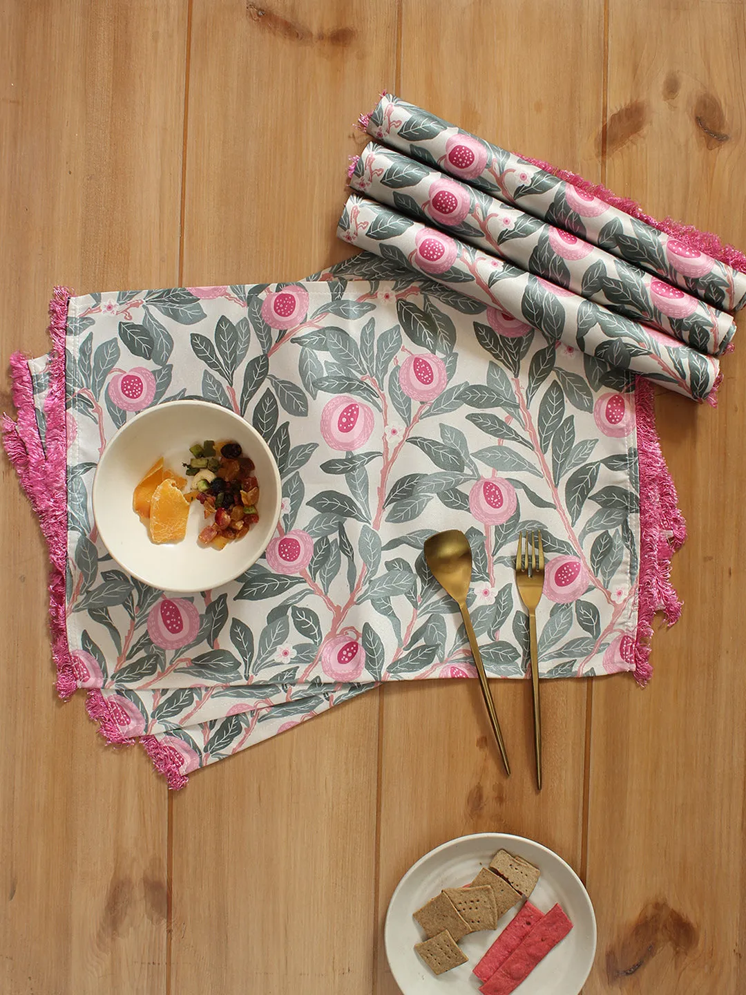 Aadoo Placemat (Multi)