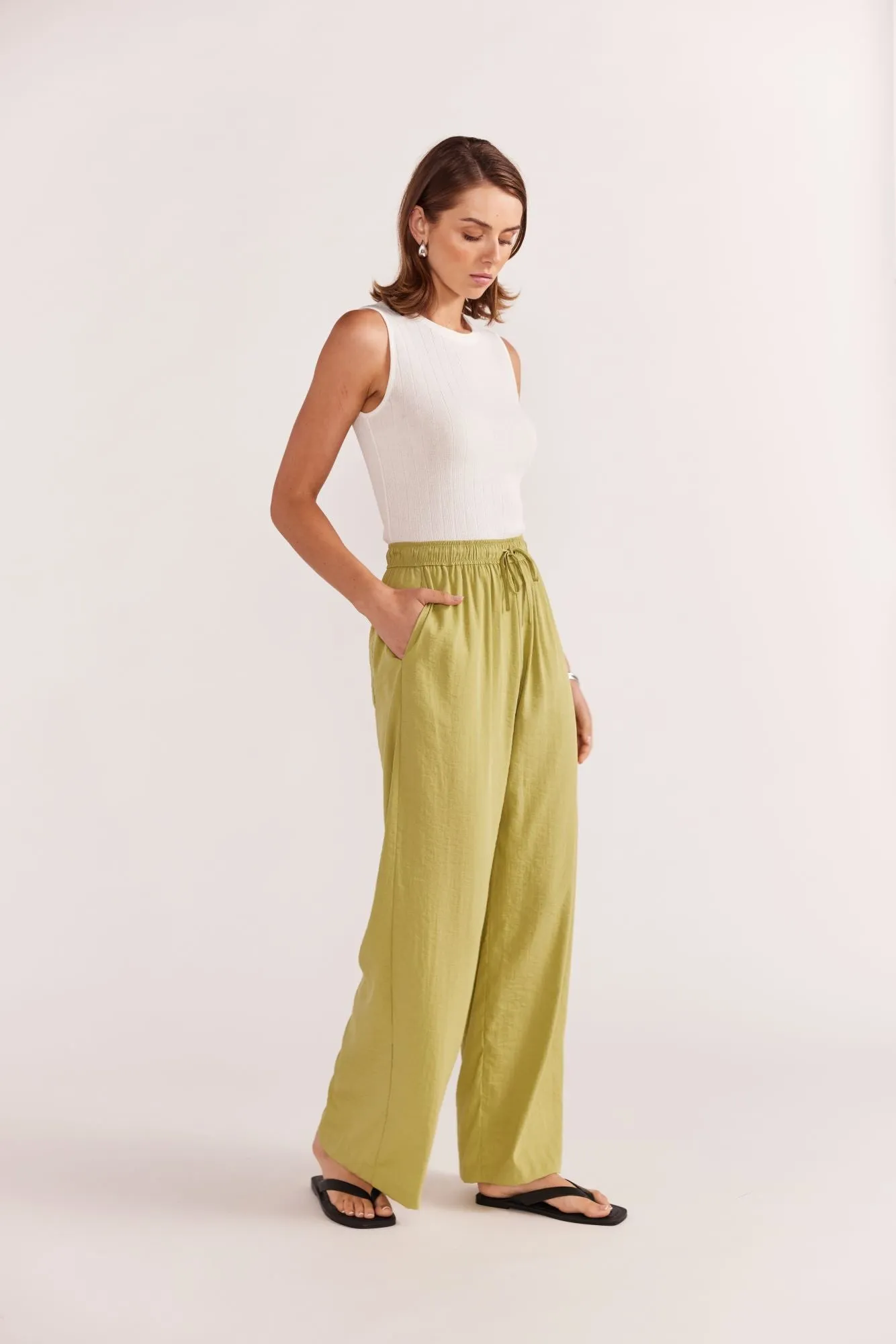 Alexe Relaxed Pants | Matcha